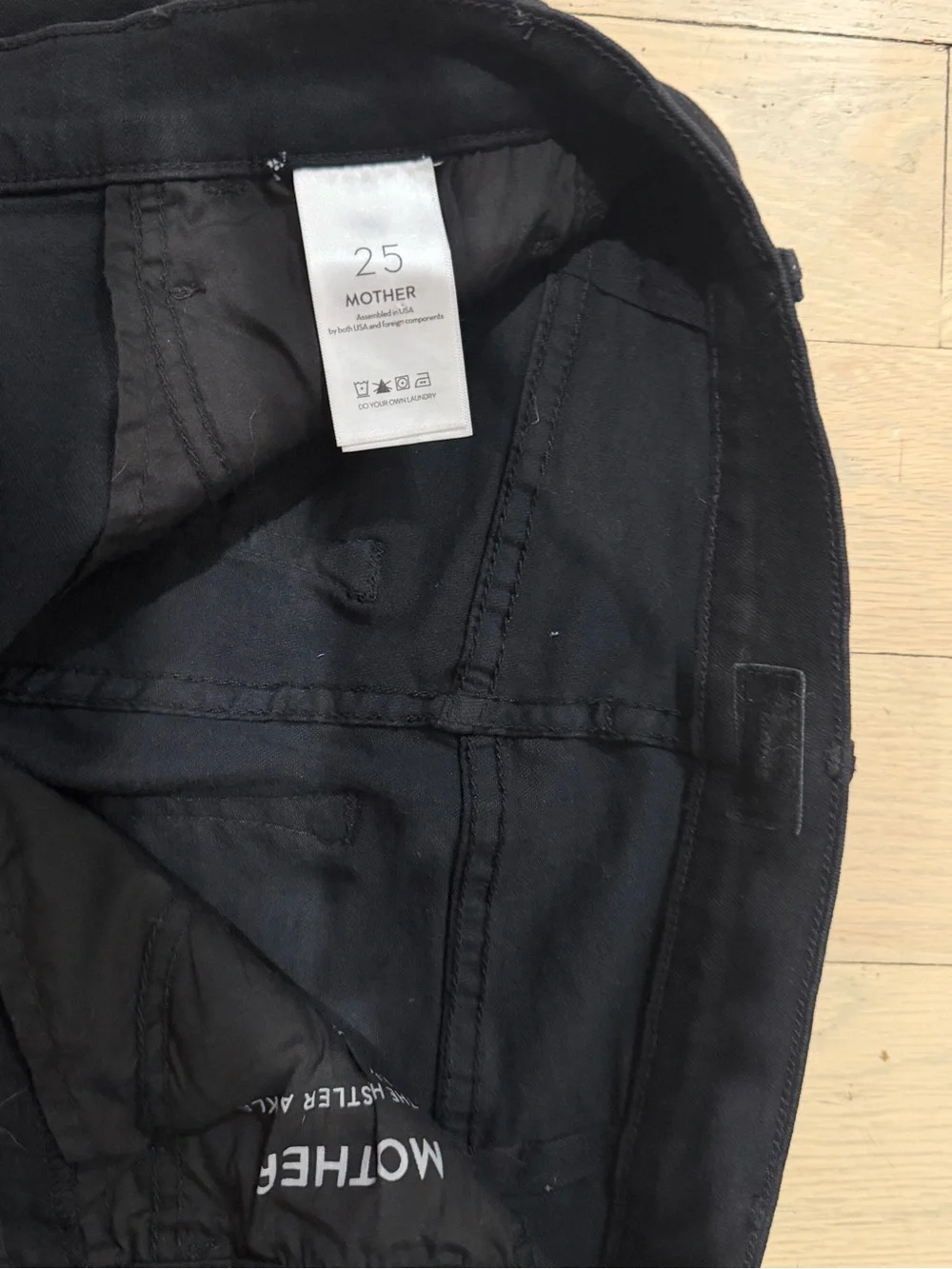 MOTHER women’s black jeans size 25
